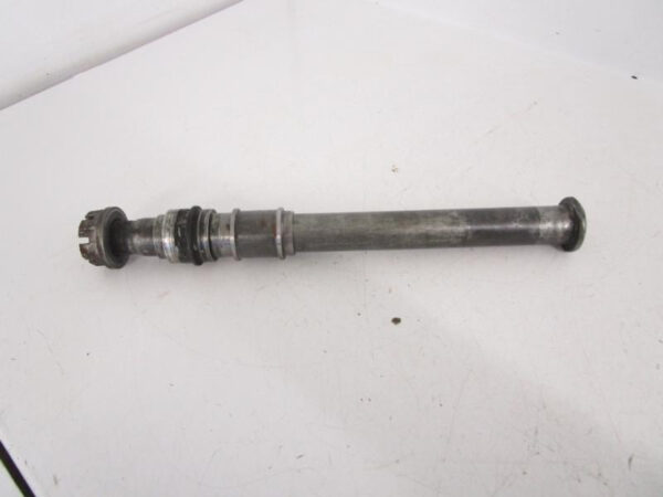 00 Suzuki GSXR 600 Rear Axle Bolt Shaft 64711-33E30 1997-2000