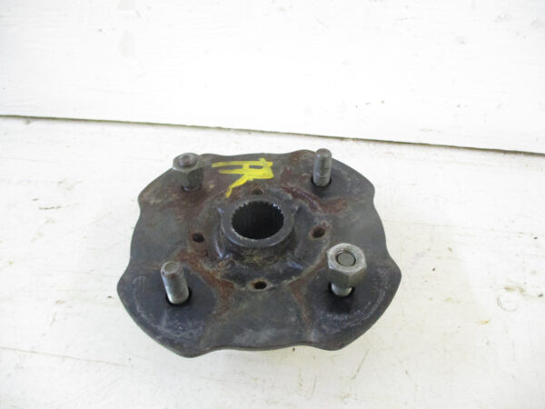00 Yamaha Big Bear 400 2wd Front Wheel Hub 4KB-25111-02-00 2000-2006
