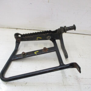 00 Yamaha Big Bear 400 2wd Left Foot Peg and Heel Guard 5FU-F7411-00-0 2000-2006