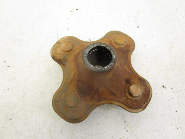 00 Yamaha Kodiak YFM 400 4x4 Rear Wheel Hub 2HR-25383-01-00 1998-2002