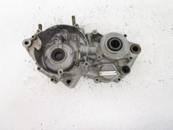 01 Honda CR 250 CR250 Left Crank Case 11200-KZ3-P00 2000-2001 *Large Hole*