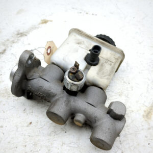 11 Polaris Gem EL Electric Golf Cart Rear Brake Master Cylinder